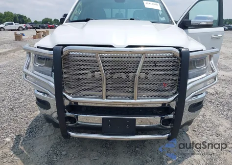2019 Ram 1500 Laramie 4X2 5'7 Box z USA, uszkodzony, nr VIN 1C6RREJT6KN838582